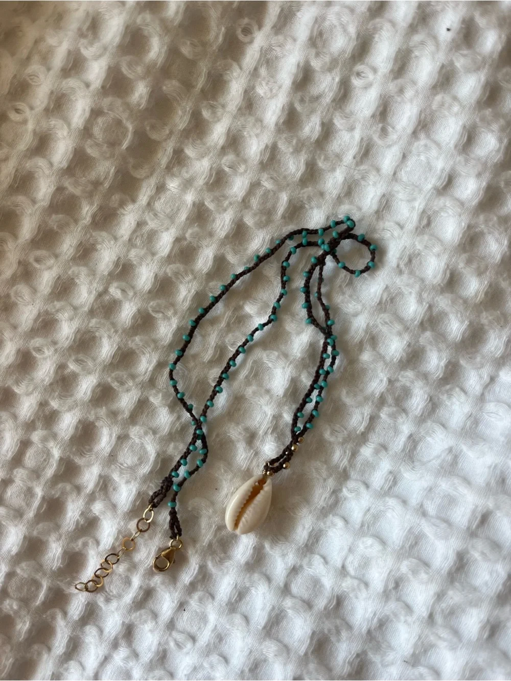 Turquoise Beaded Shell Pendant Necklace - Women Jewelry